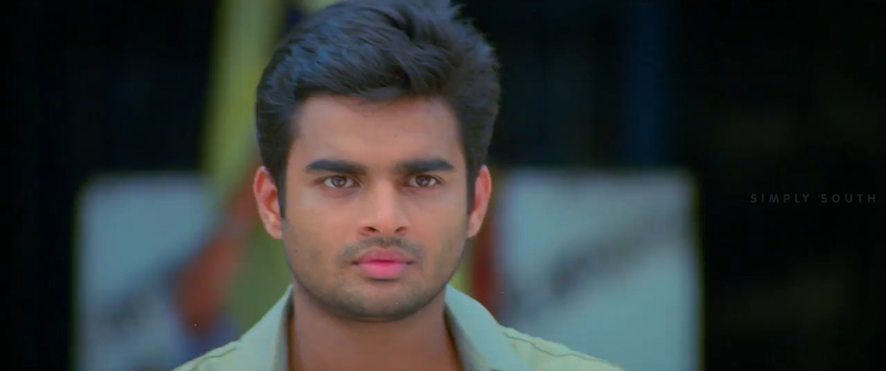 Run 2002 WebRip [Tamil] 480p 720p ESub Screenshot