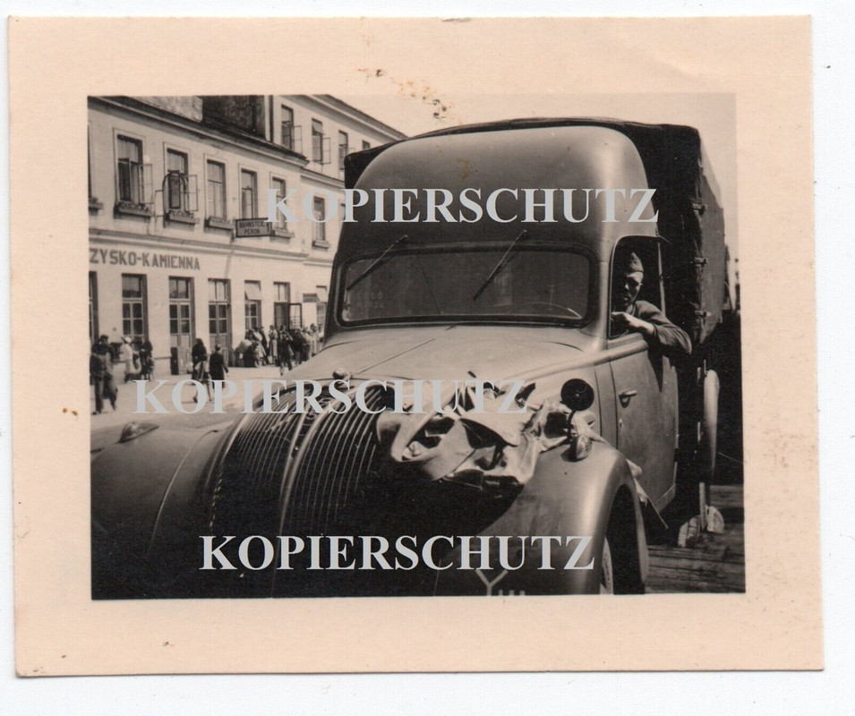 Polen 1939 Skarżysko-Kamienna Bahnhof Soldat Beute  Lkw Sdkfz