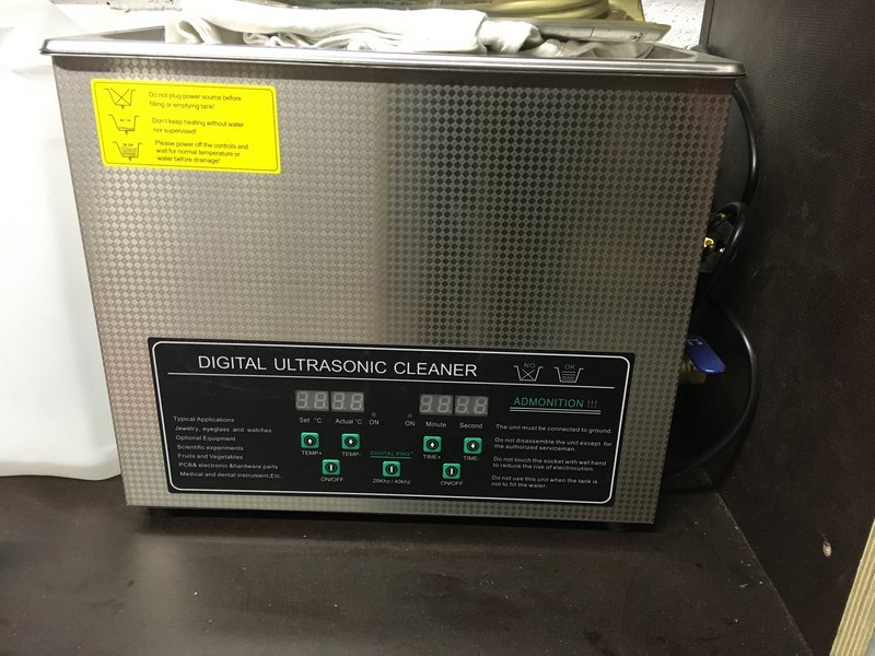 CF0403D2-E52A-4B9F-A0A0-626754E44625