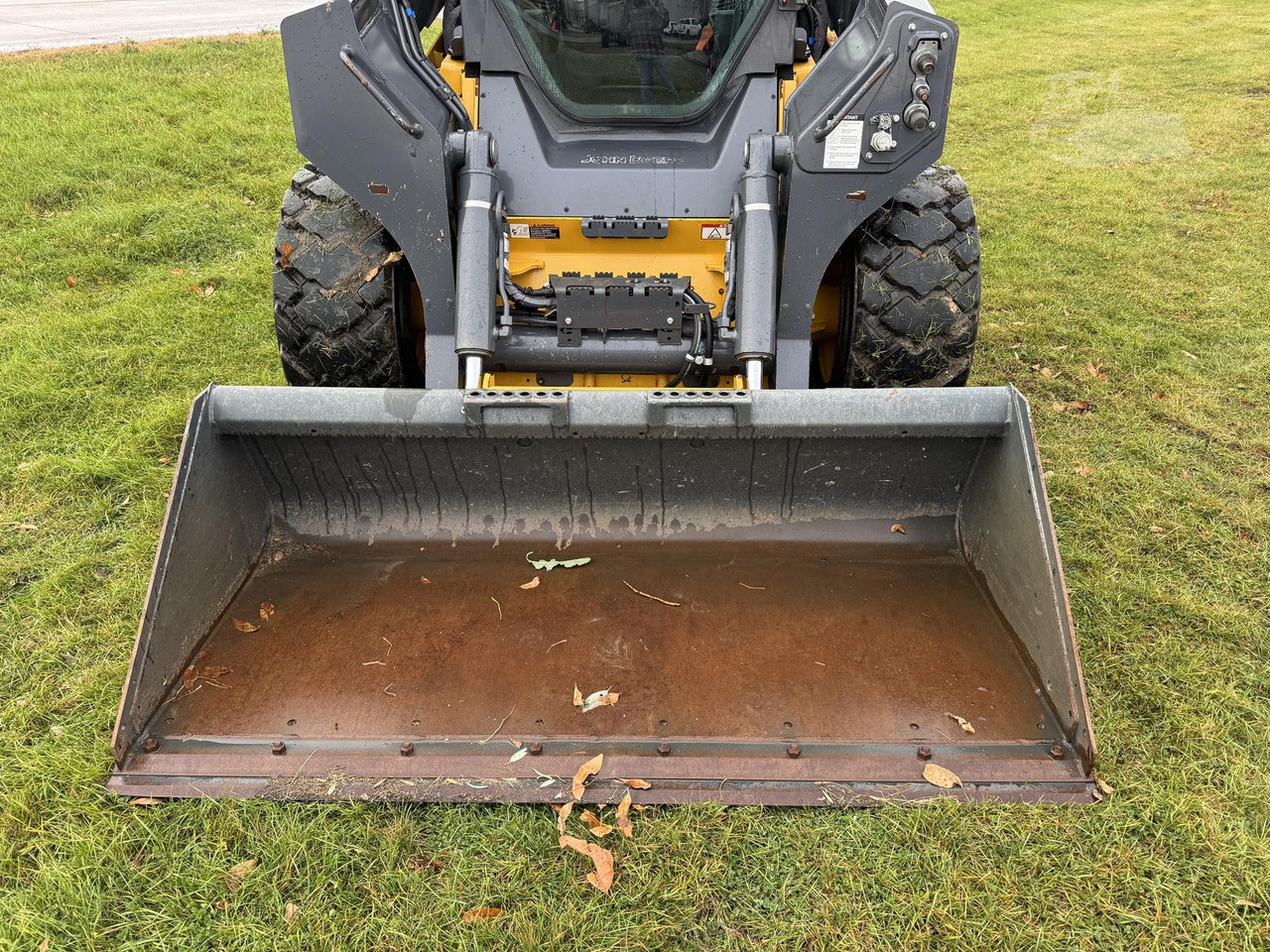 Vehicle thumbnail 15