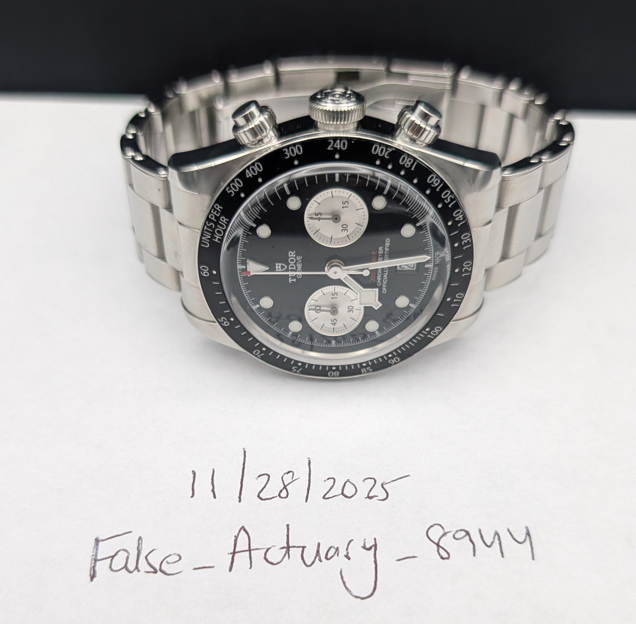 PXL 20251129 014703846