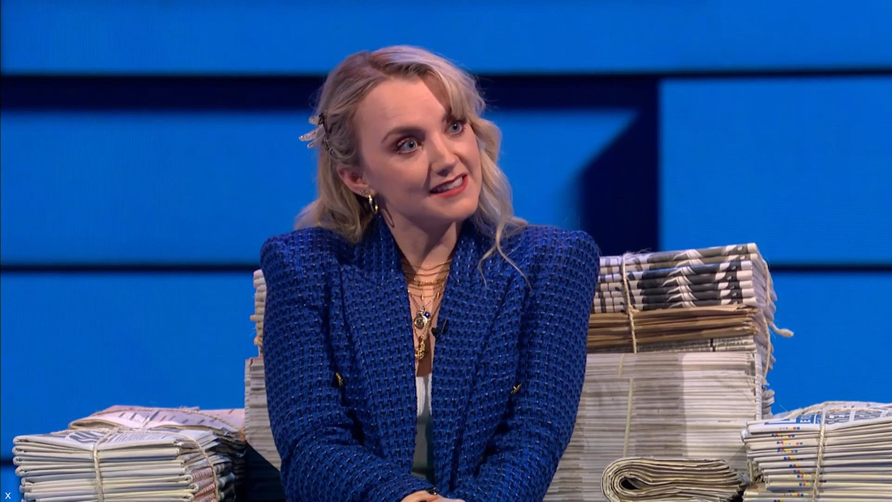 Evanna Lynch 041121.mp4_snapshot_06.57_[2021.11.04_23.55.07]