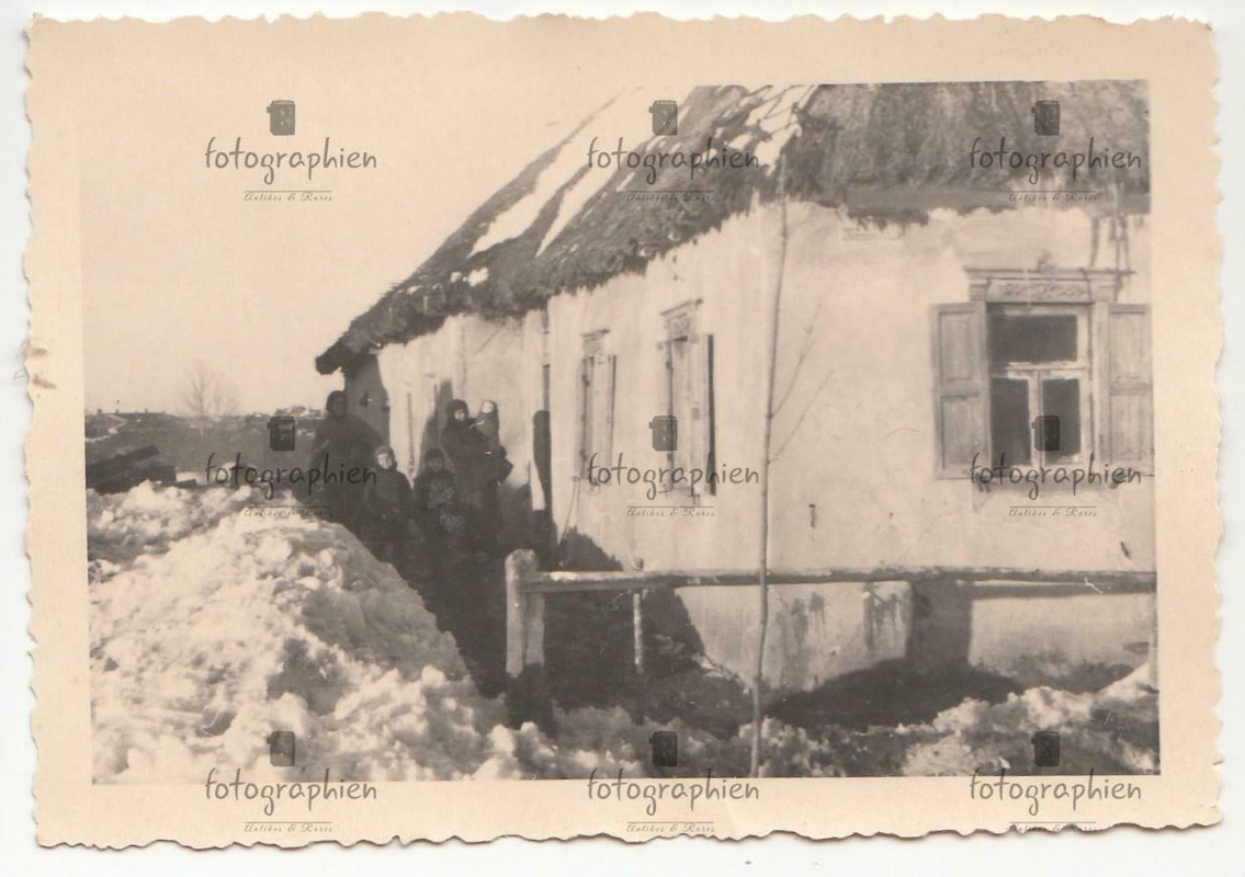 org. Foto Ukraine Jurjiwka Bevölkerung Haus Gebäude Hütte 1941