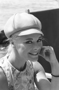 elke-sommer-mh67