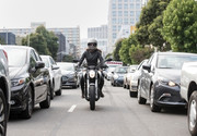 S1-circulation-des-motos-et-scooters-dans-les-zfe-un-coup-de-theatre-inattendu-vient-tout-chambouler.jpg