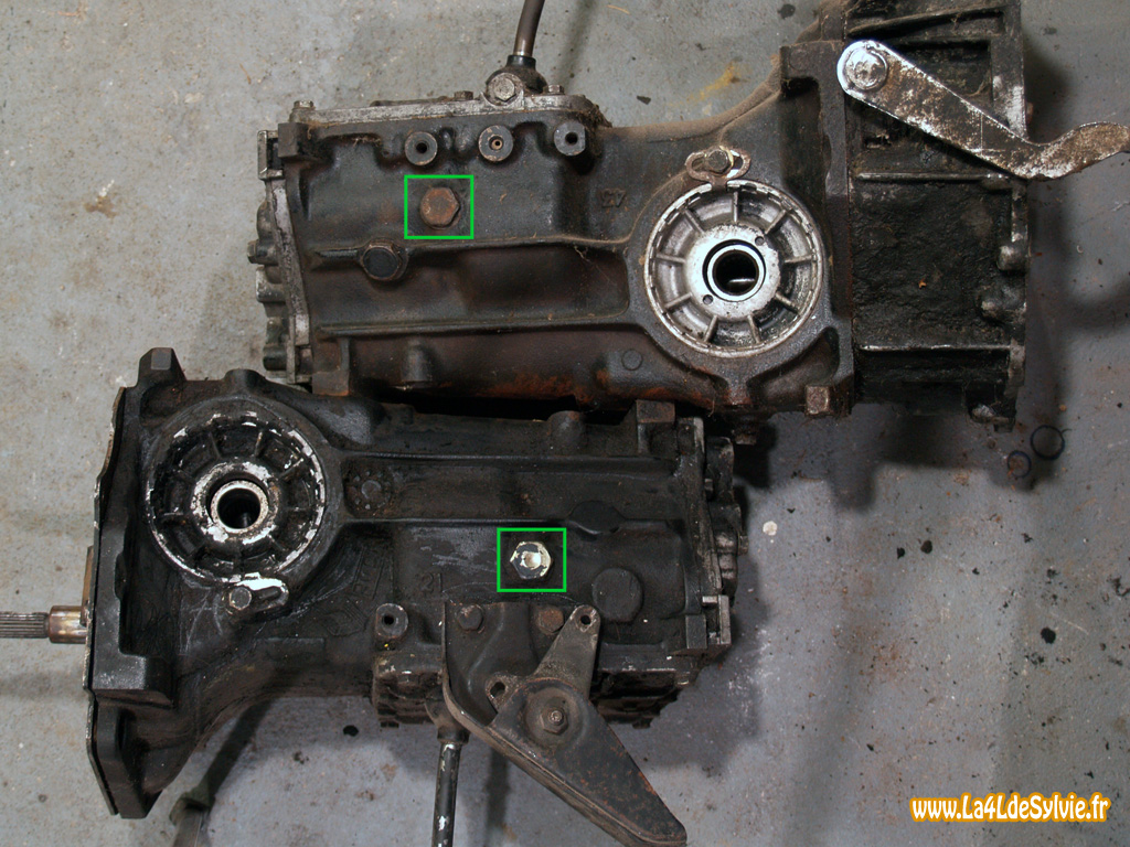 bouchon-contacteur-marche-arriere-4l