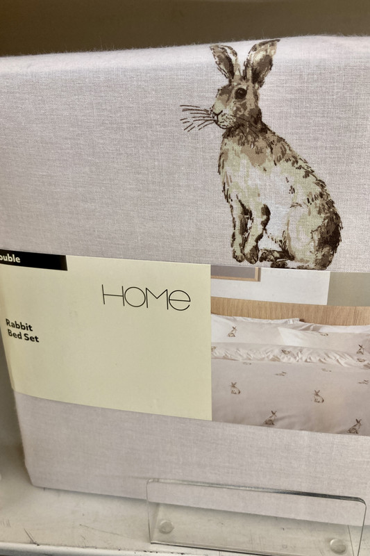 F8E2B08F-7DD5-4E73-B281-25672BE9B782