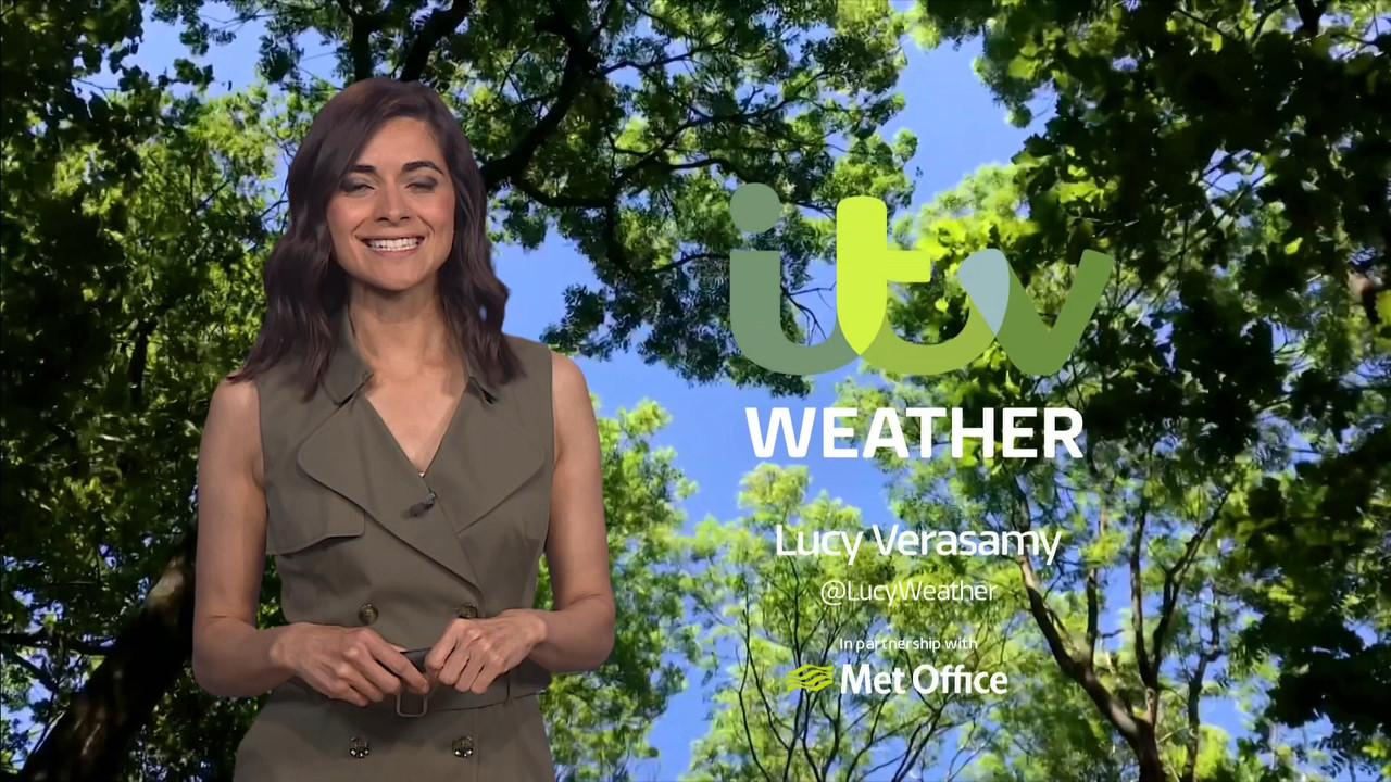 ITV News London_20200522_2250.ts_snapshot_01.58_[2020.05.22_23.38.09]