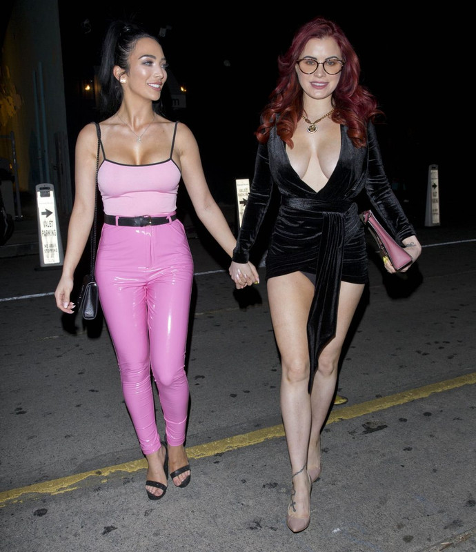 Carla-Howe-UpskirtStars.com-1-1024x1536 (47)