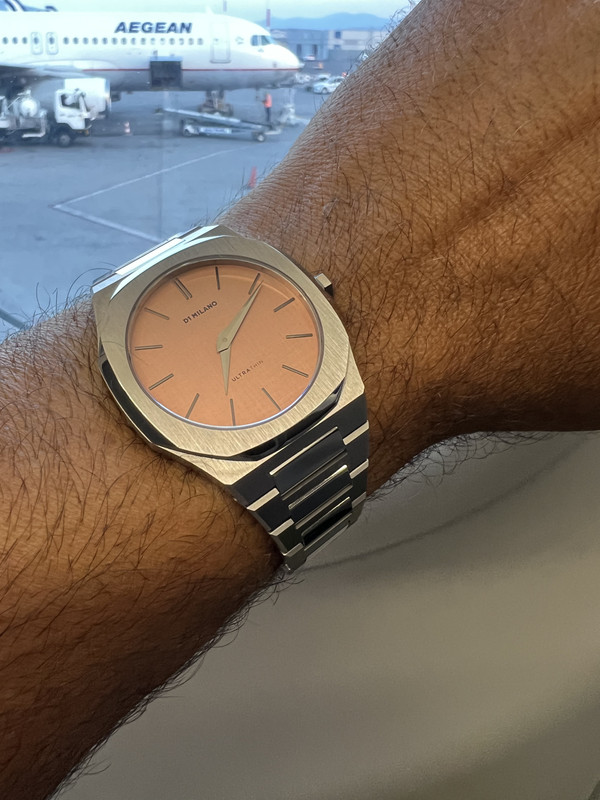 4DBA30FE-4652-478F-B533-63C8ABBE8152