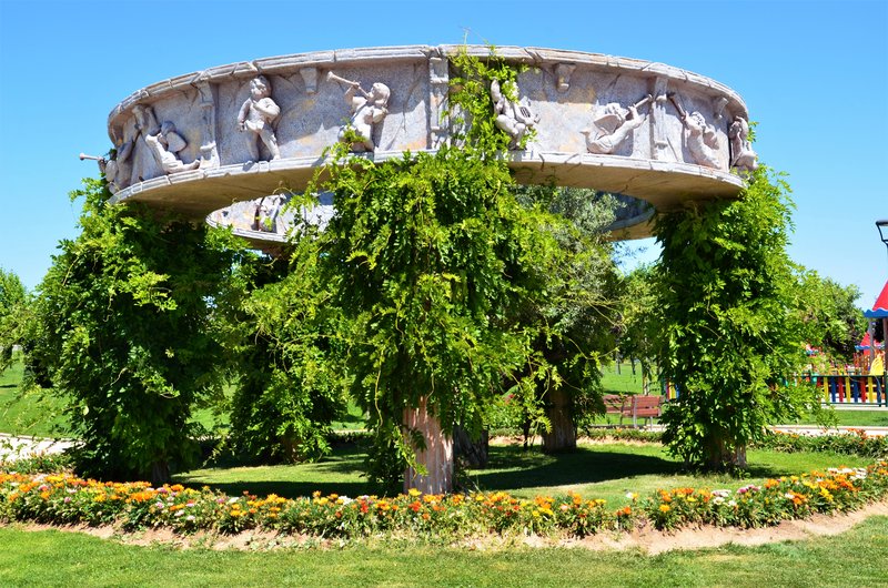 PARQUE EUROPA-2010/2015/2021-MADRID - Paseando por España-1991/2017 (56)