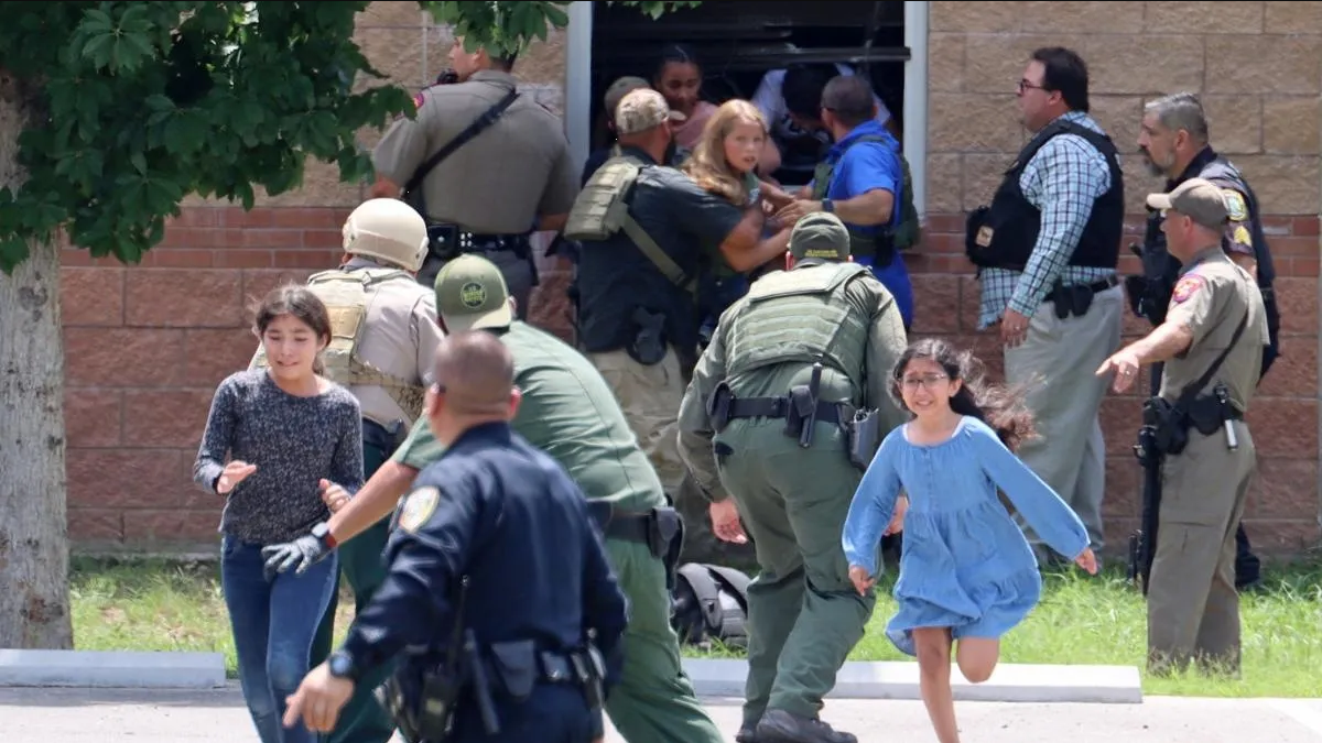 Revelan llamada de niña de 10 años al 911 durante la Masacre de Uvalde