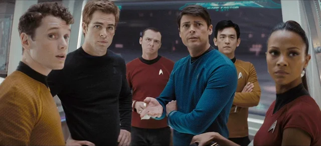 Alternate-reality-TOS-crew.webp