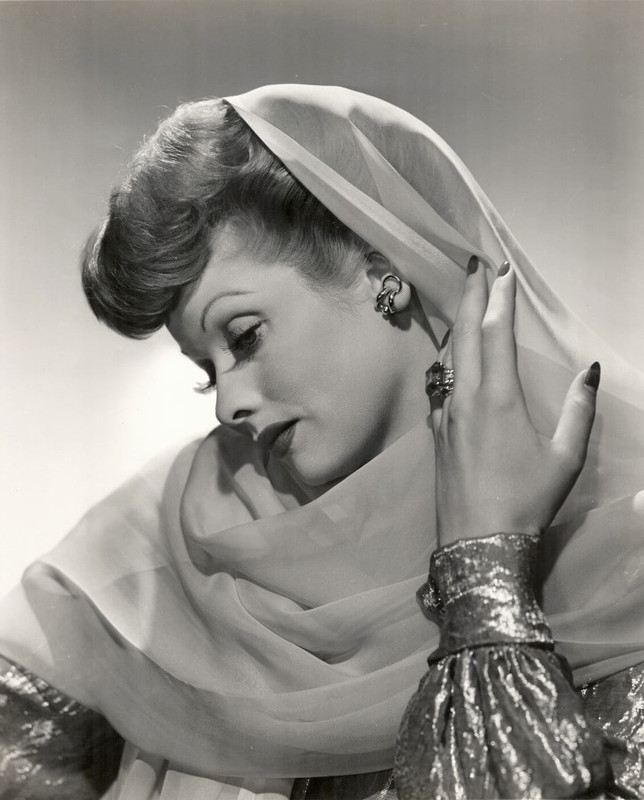 Lucille_Ball_b83