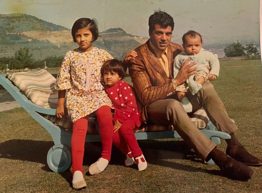 Дхарам с первыми детьми 60-е