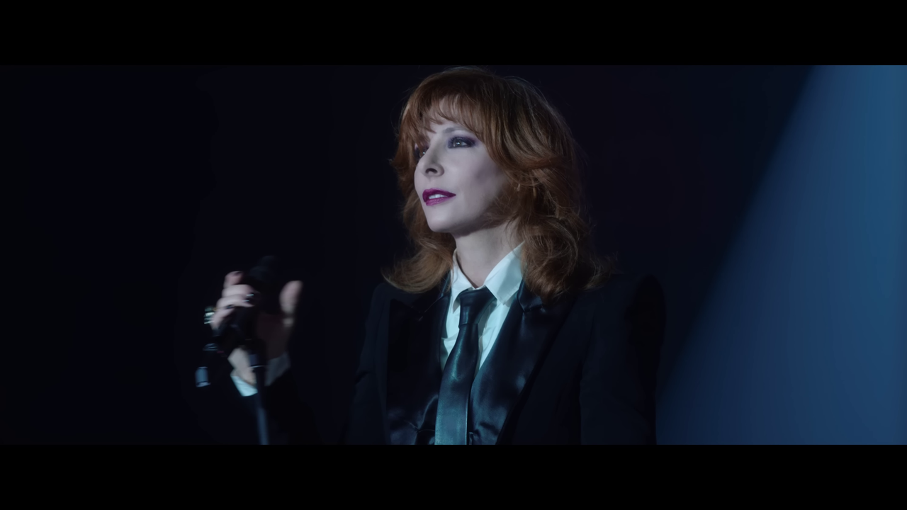Mylène Farmer L' Emprise Bande originale du film Donjons et Dragons ( Clip officiel)130 — Postimages