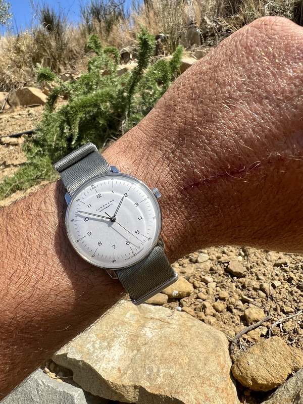 7EA98C56-ECC3-4E74-B835-07466D0E753D