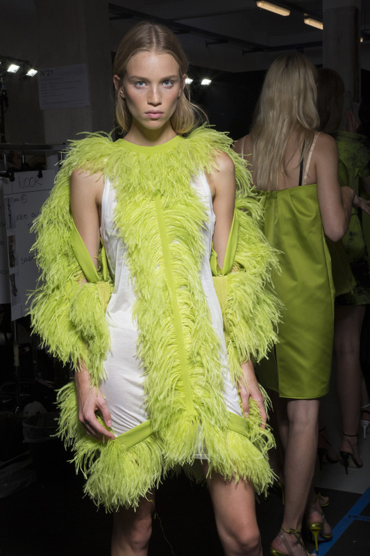 No. 21 Spring 2019 Backstage 2UydBNtVffBx