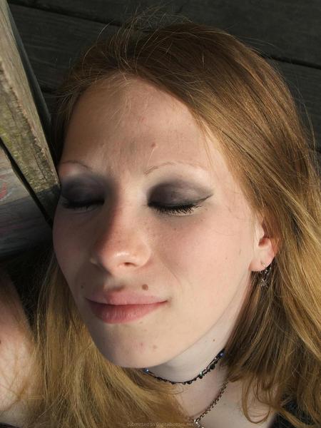 Goth-(17)