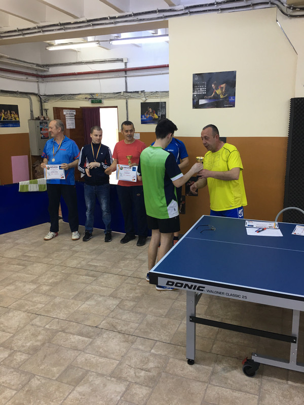 E4C95AB5-F085-4305-957B-FC647FA32D94