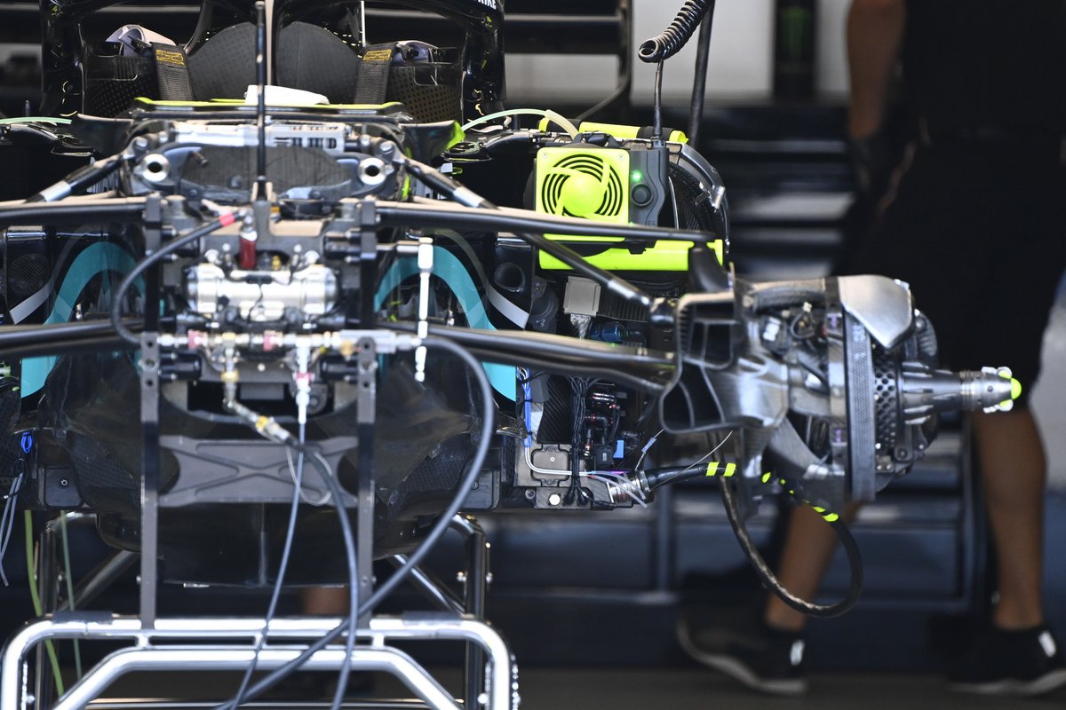 mercedes-w12-detail-1 (1)