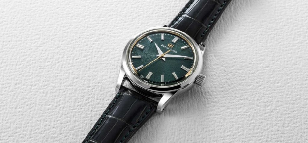Mais finalement c'est laquelle la plus belle des Grand Seiko? 01-Grand-Seiko-SBGW255-1068x495
