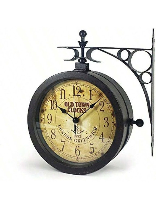 clock-old-town.jpg