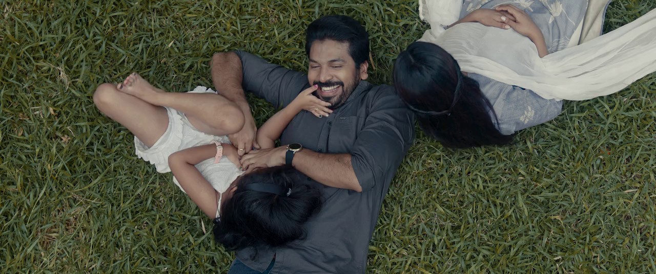 White-Rose-2024-Hindi-English-WEBRip-720p-x264-AVC-AAC-2ch-ESub-mkv-0000