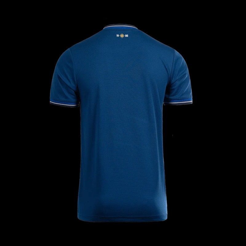 9f89c0d9 d7ad 418e 86fb 804bf77a9cd4 m