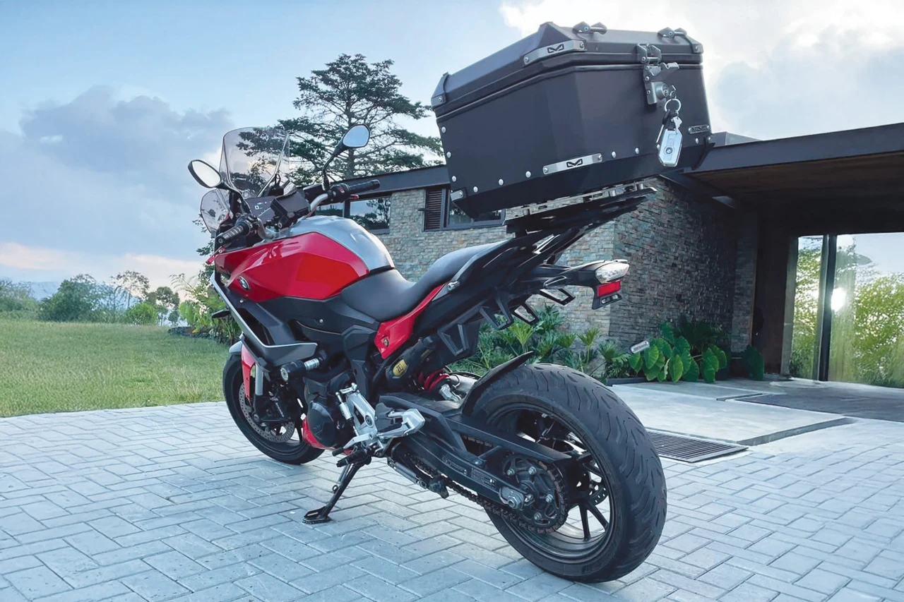 Torque Block tyre expertise for BMW F 900 XR
