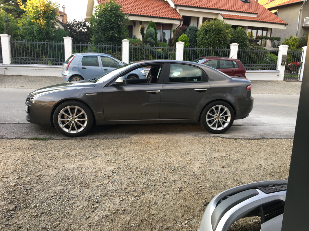 68D508BD-7AA2-4808-813B-42360CB049C5