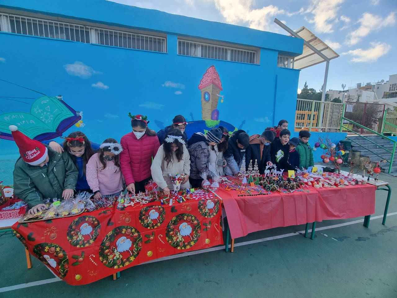 ΧΡΙΣΤΟΥΓΕΝΝΙΑΤΙΚΟ BAZAAR ΑΠΟ ΤΗ ΣΤ’ ΤΑΞΗ ΤΟΥ 5ΟΥ ΔΗΜΟΤΙΚΟΥ ΧΙΟΥ