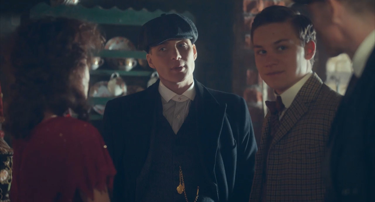 Peaky Blinders 2014 BluRay Season 2 [Hindi + Tamil + English] 480p 720p ESub Screenshot