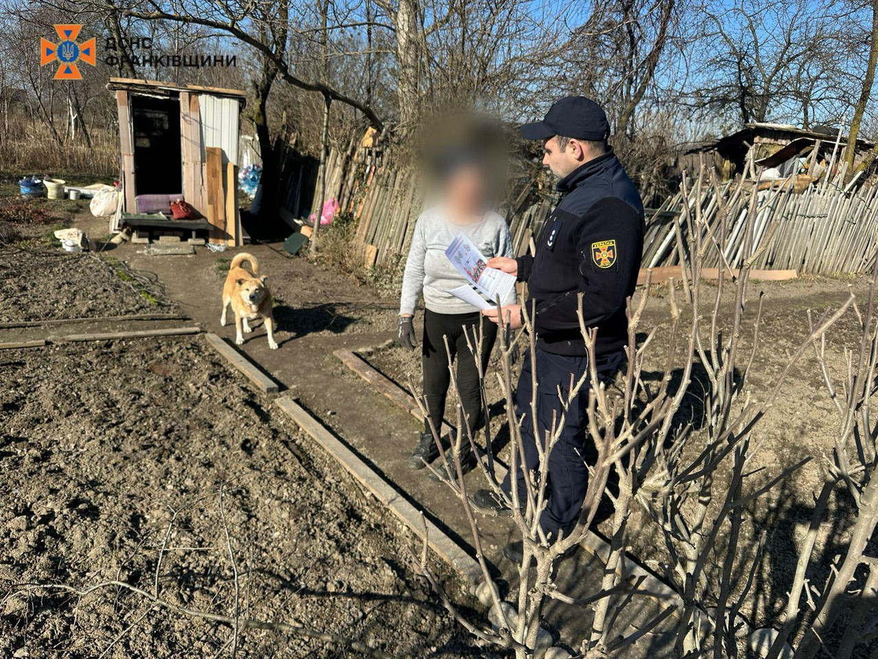 85-річна жінка загинула у вогні сухої трави, ще одна постраждала