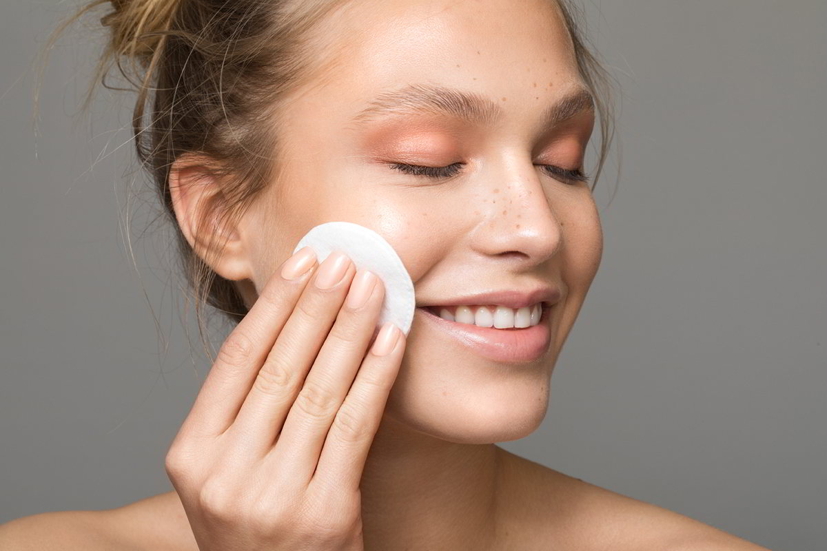 Come usare l'aceto di mele contro l'acne.