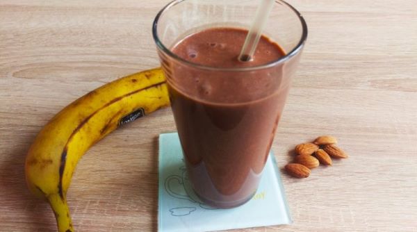 Čokoladni smuti i banana