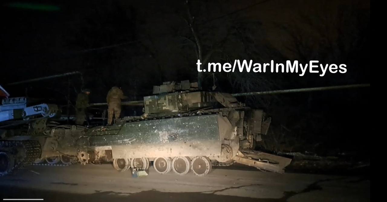 GGw-WKw-FXs-AARRux.jpg