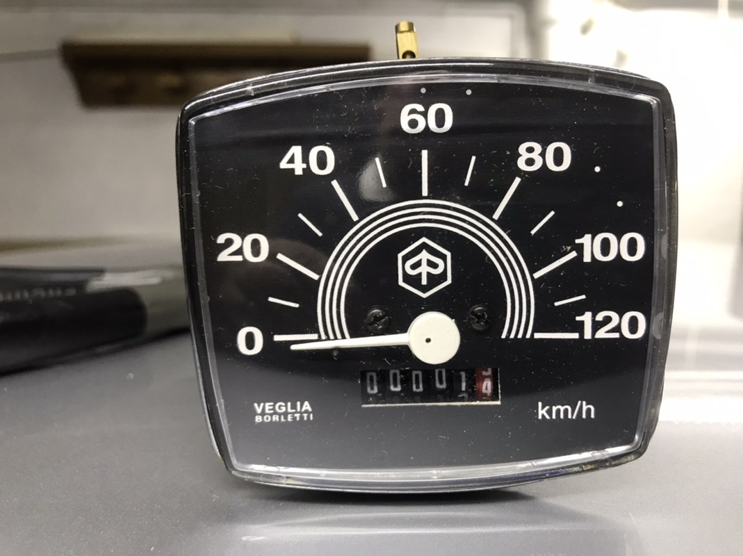 825694A9-6312-48AD-BDD7-D4A9D8AF6B12