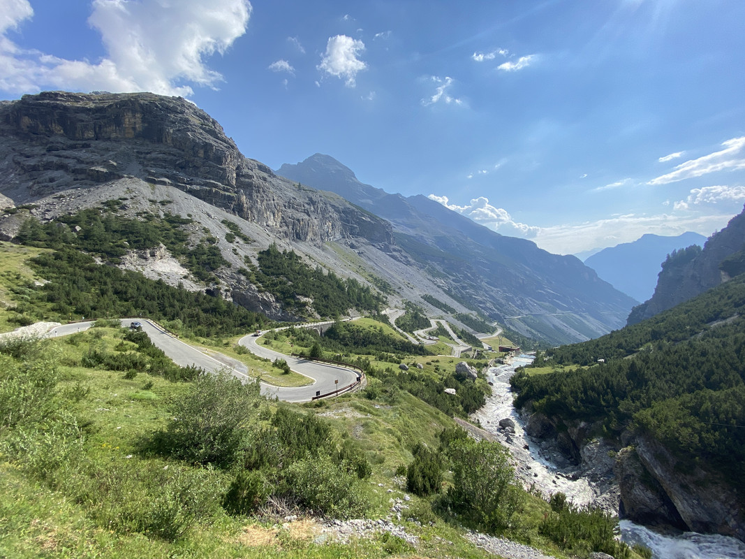 5EAF09F6-CB0C-40EC-A4AD-1EAD991EA05F