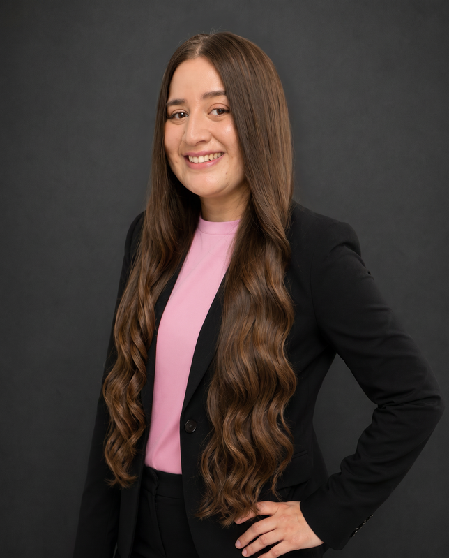 Raquel Jimenez, Farmers Insurance agent in Tucson, Arizona