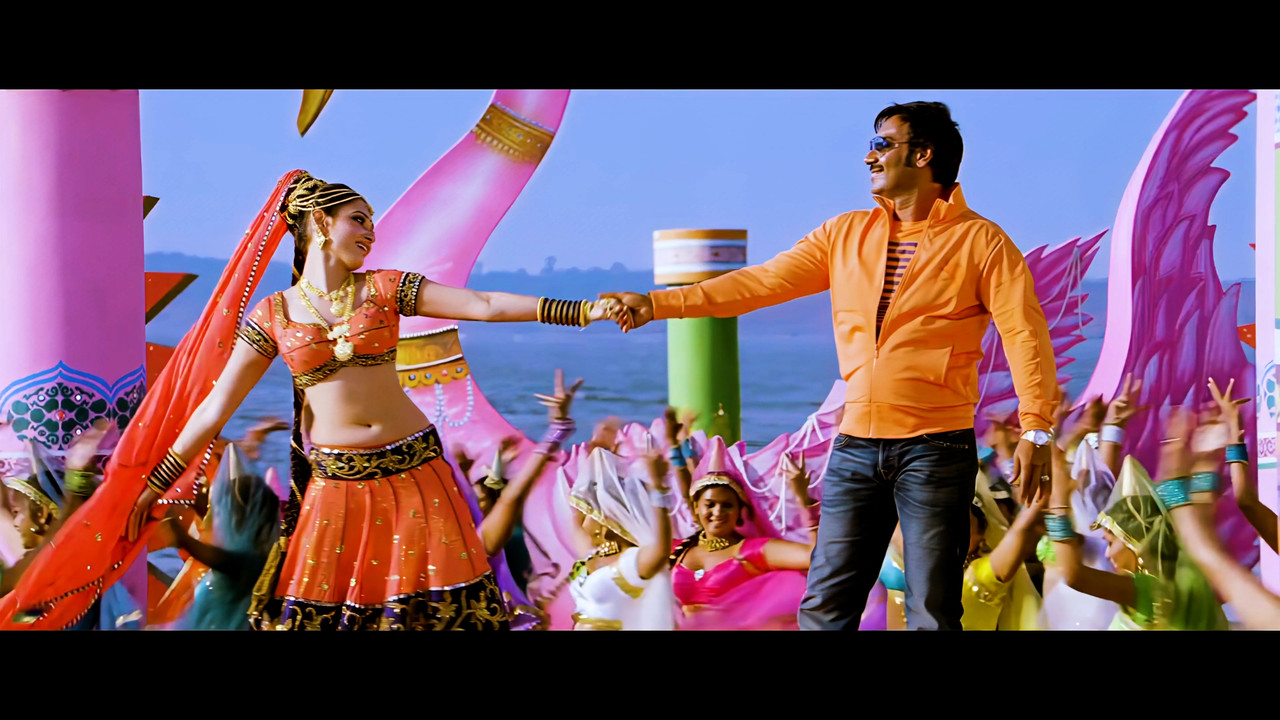 Tamanna Hot Song From Himmatwala Naino Main Sapna 4K (Best Quality).mp4_snapshot_03.58_[2021.04.05_1