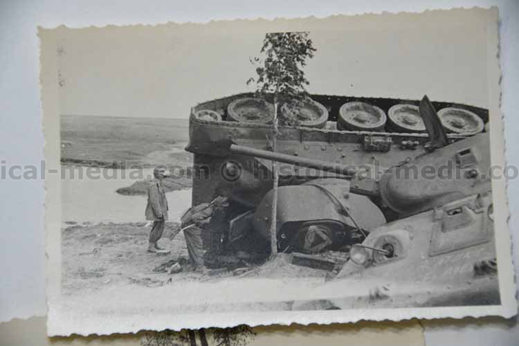 images of Russian T-34 tanks (2)