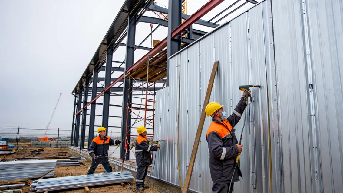 Монтаж сэндвич панелей