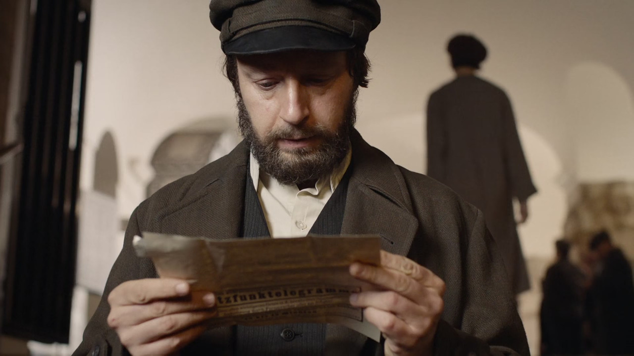 Babylon Berlin (2017) - S01E01 - Episode 1 (1080p NF WEB-DL x265