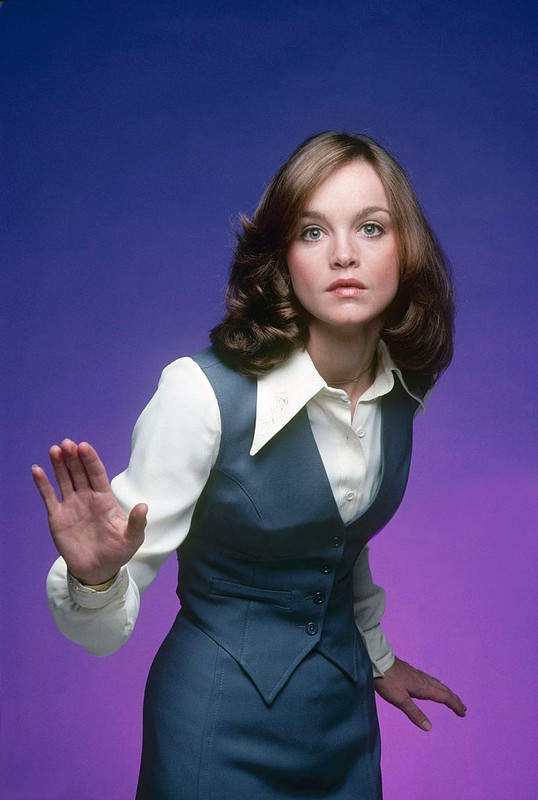 pamela_sue_martin_b42