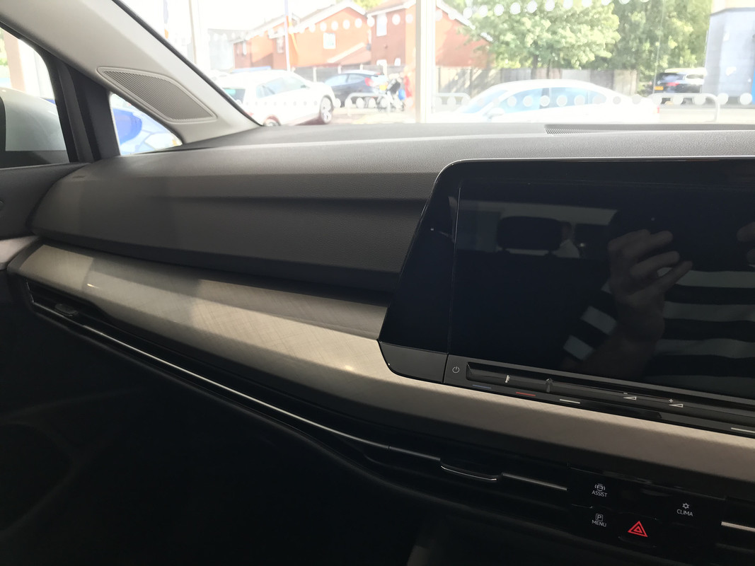 F35EB791-14AC-46F1-BE44-90B18D0AAD89