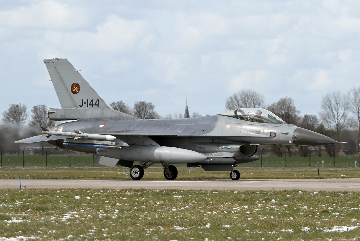 250_F-16AM_KLu_J-144_312 sq