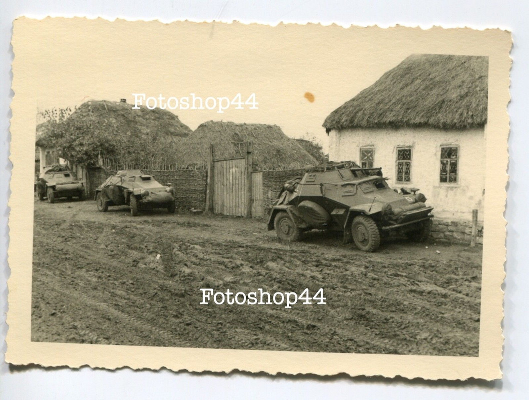 Foto Russland deutsche 4 Rad Panzer SdKfz222 Panzerspähwagen