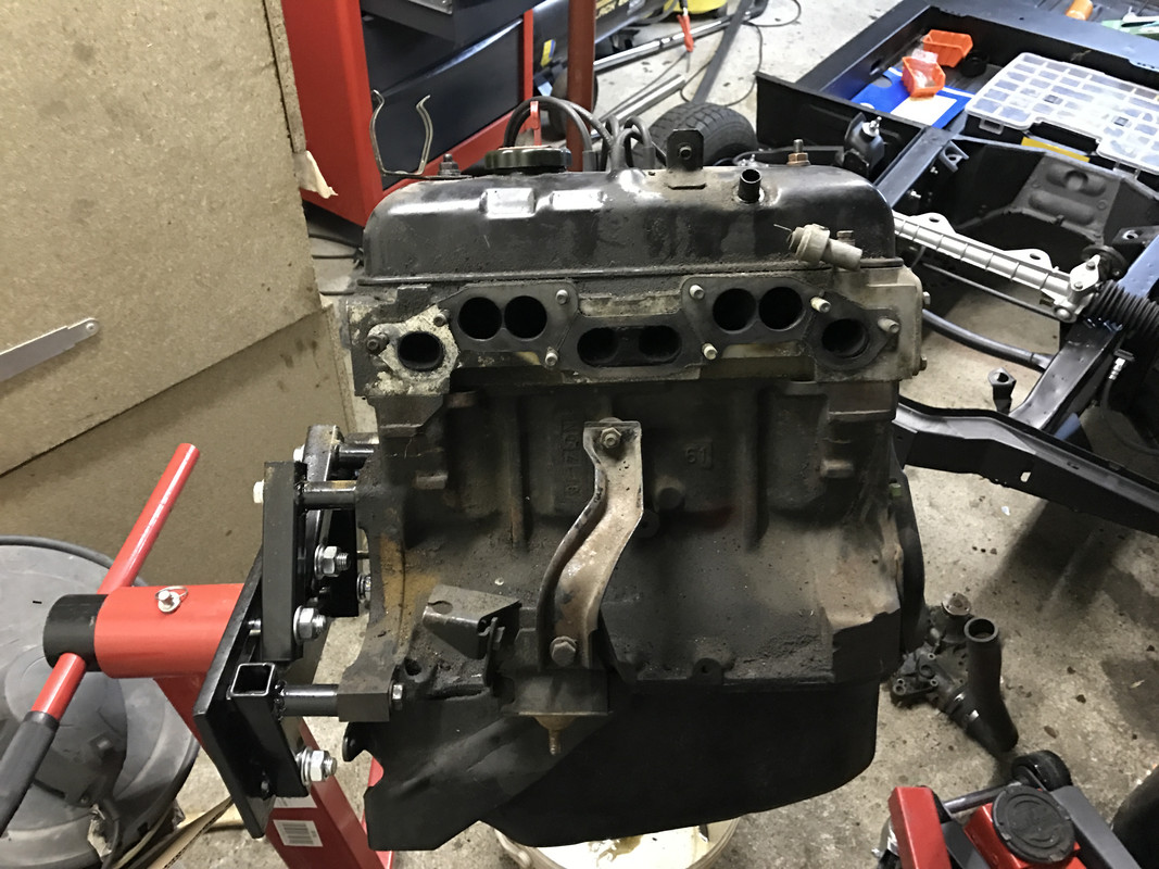 Restauration 4L (1114)