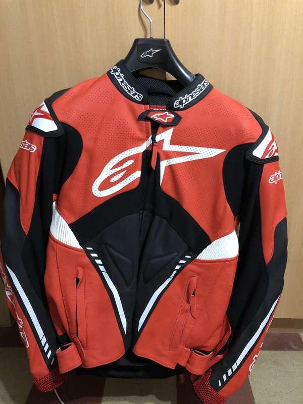 CDB0465F-BC15-4A28-8053-26466CE7C568